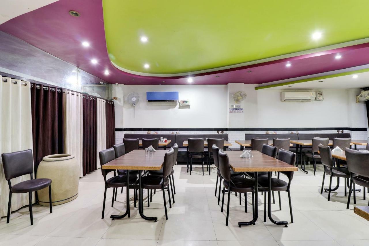 Oyo 45398 Kunal Hotel Etawah Экстерьер фото