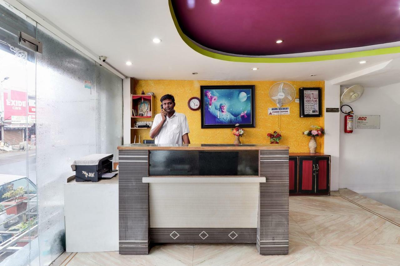 Oyo 45398 Kunal Hotel Etawah Экстерьер фото