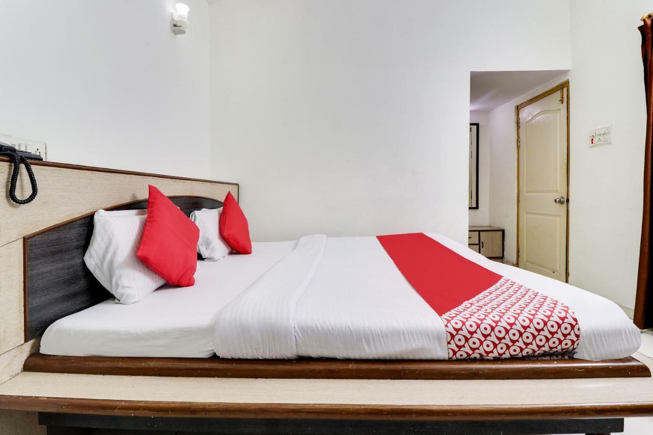 Oyo 45398 Kunal Hotel Etawah Экстерьер фото